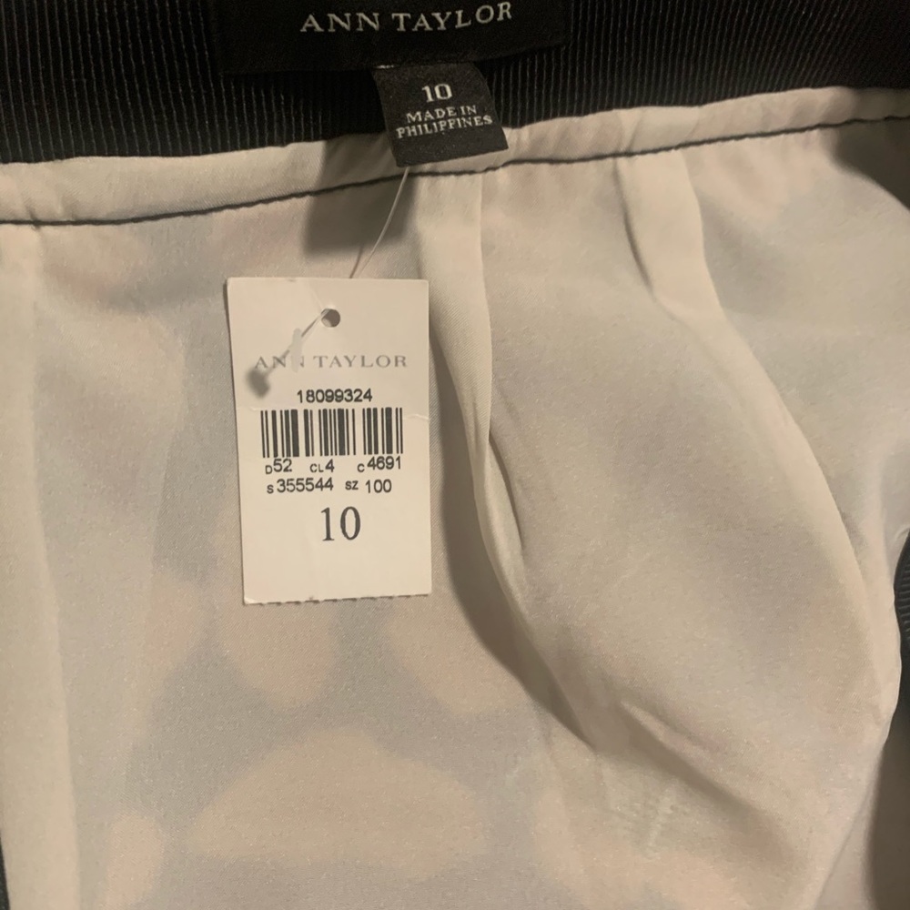 Ann Taylor Spring Leopard Pencil Skirt Size 10 NWT - Picture 7 of 8